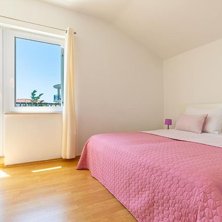 Apartments Villa Maja โรกอซนิซา ภายนอก รูปภาพ