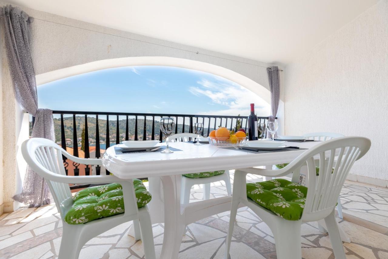Apartments Villa Maja โรกอซนิซา ภายนอก รูปภาพ