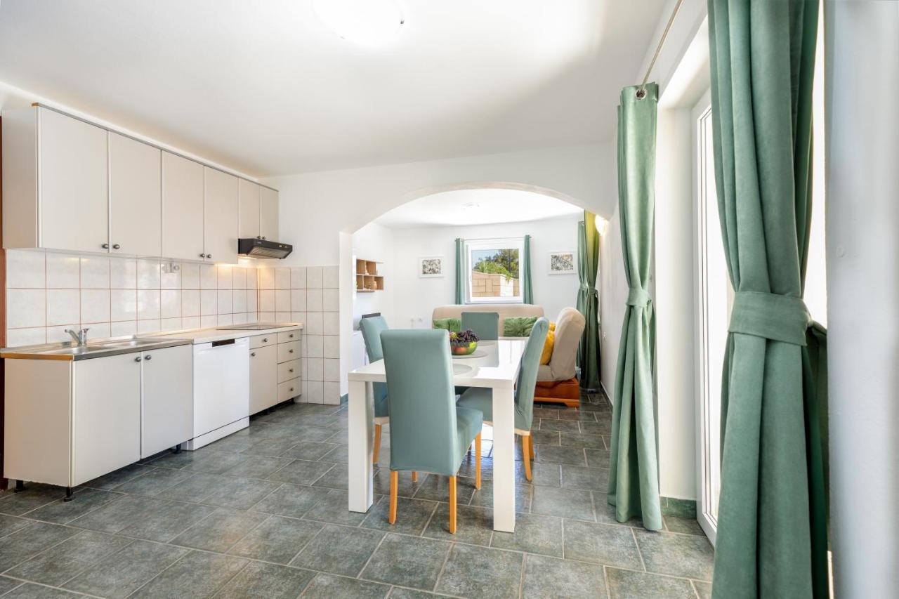 Apartments Villa Maja โรกอซนิซา ภายนอก รูปภาพ