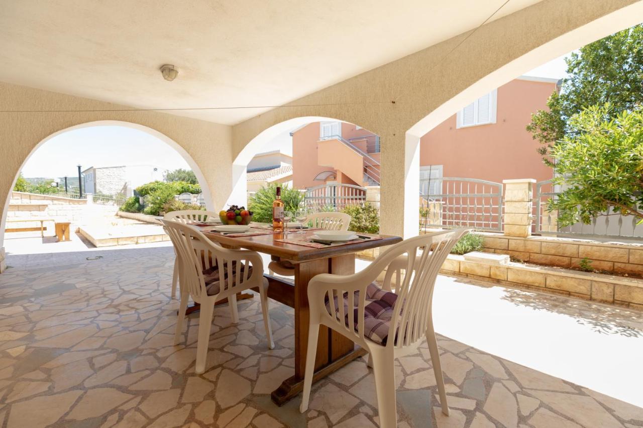 Apartments Villa Maja โรกอซนิซา ภายนอก รูปภาพ