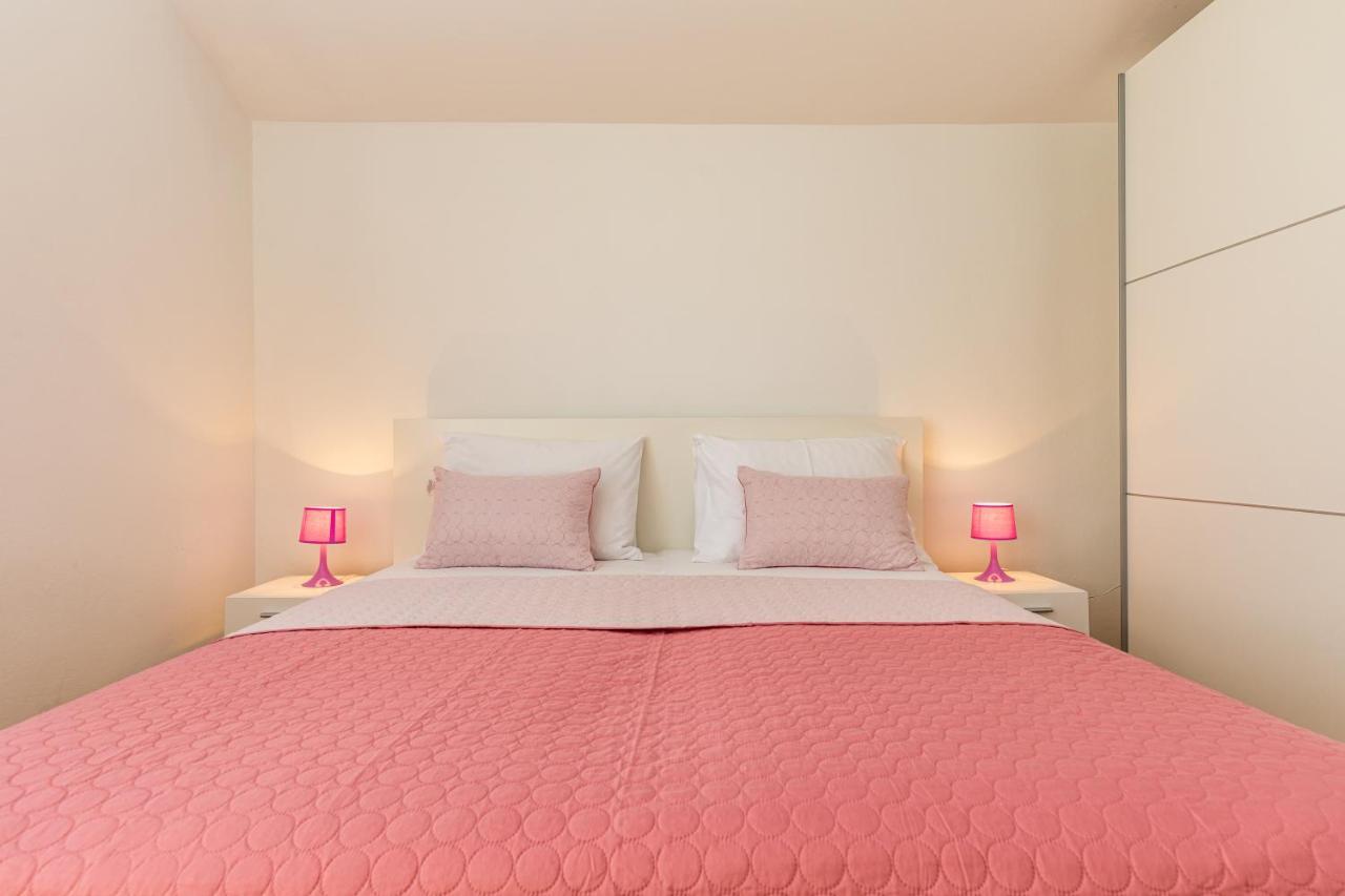 Apartments Villa Maja โรกอซนิซา ภายนอก รูปภาพ